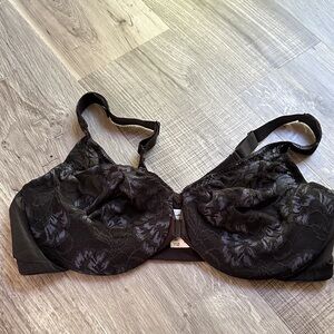 Glamorise Front Enclosure Elegant Black Lace Bra